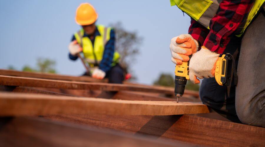 Professional residential roofers in Sloan, IA